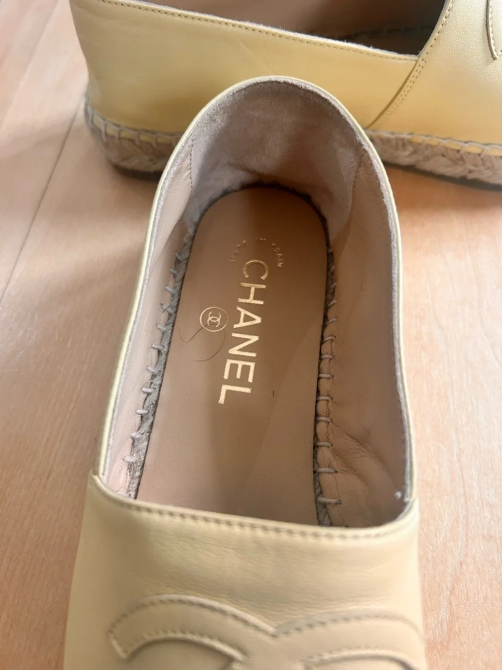 CHANEL Beige Leather Espadrille with Black Cap Toe new no box - Brand new - Picture 8 of 12